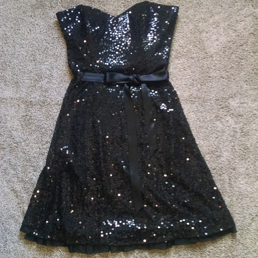 Betsey Johnson Evening black silk sequin dress